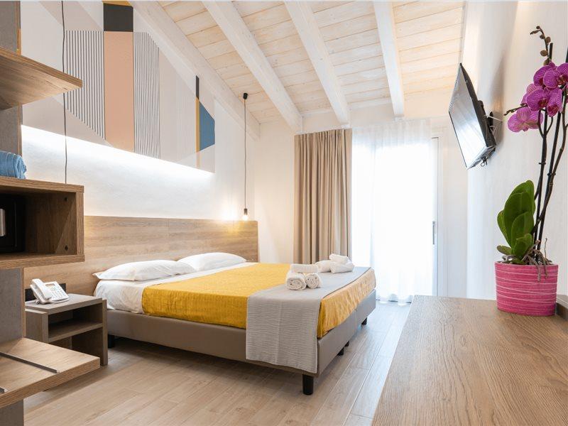 Horizon Hotel Badesi Kültér fotó